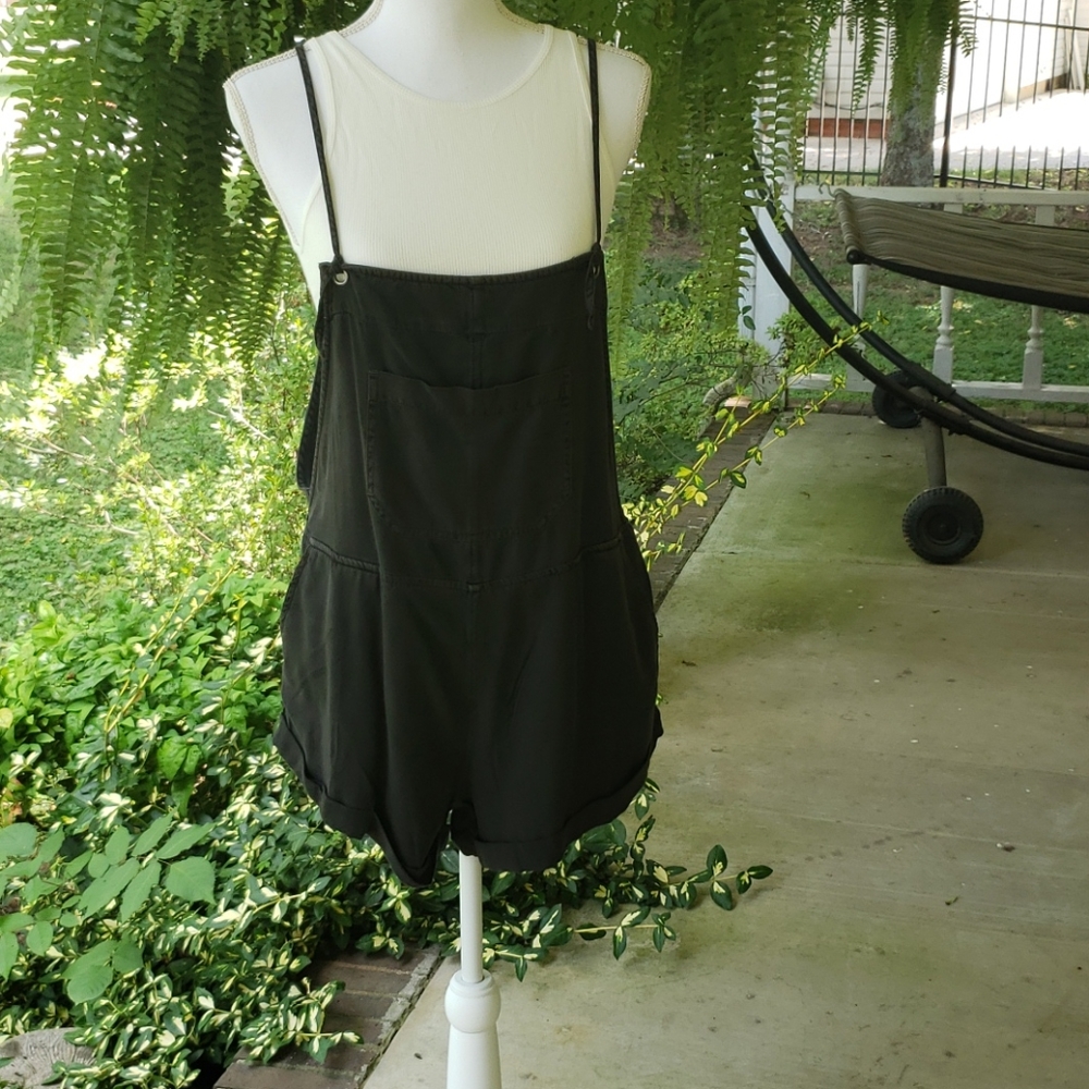 Billabong Wild Pursuit short overalls